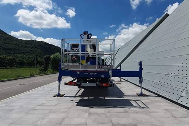 Cela DT40  image 5