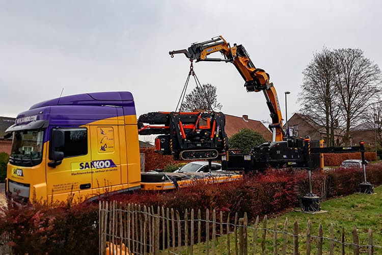 Op zoek naar inzicht over een hijskraan huren?