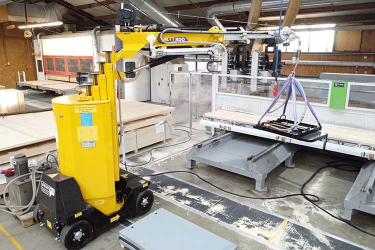 Uiterst wendbare minihijskraan voor elke ruimte