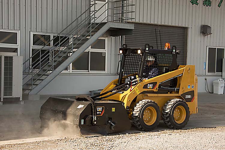 Caterpillar 226B Schranklader image 2