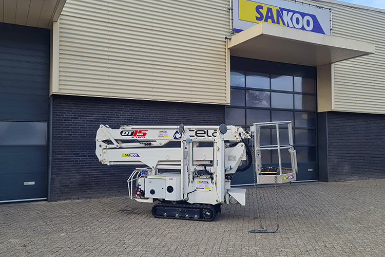 Cela DT Crawler 15  image 2