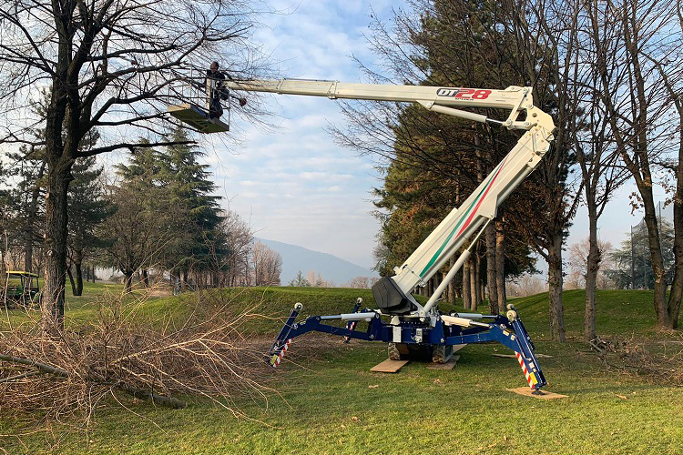 Cela DT Crawler 28